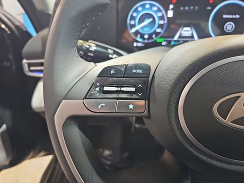 New 2026 Hyundai Elantra Limited FWD image 18
