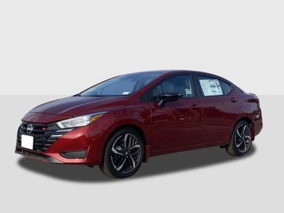 New 2025 Nissan Versa SR w/ Trunk Package