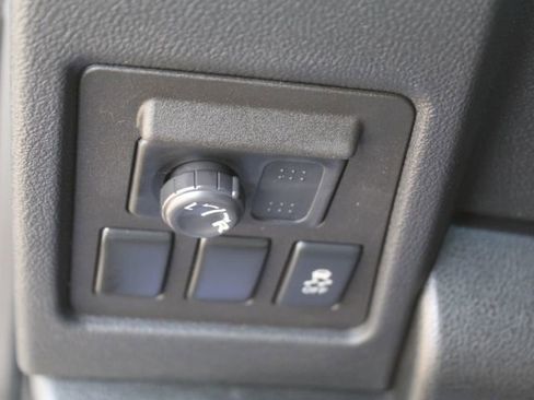 Used 2011 Nissan Rogue S image 15