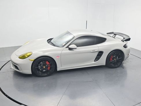 Used 2018 Porsche 718 Cayman S RWD image 40