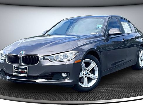 Used 2014 BMW 328i xDrive Sedan AWD/4WD image 3