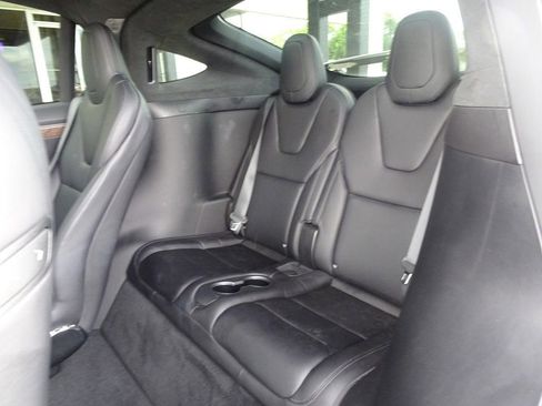 Used 2018 Tesla Model X 75D image 9