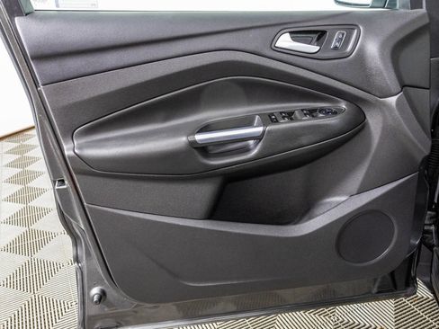 Used 2015 Ford Escape SE FWD image 35