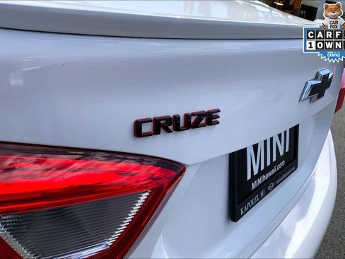 Used 2018 Chevrolet Cruze LT w/ Redline Edition image 8
