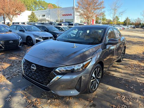 New 2025 Nissan Sentra SV image 3