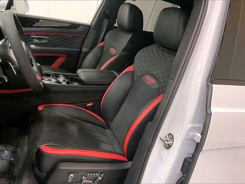 New 2026 Bentley Bentayga Speed AWD/4WD image 8
