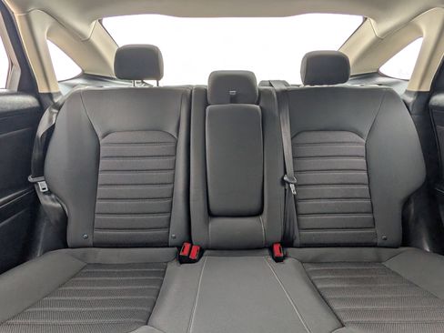 Used 2020 Ford Fusion SE image 23