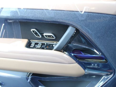 New 2026 Land Rover Range Rover Sport SE image 17