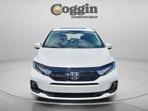 New 2026 Honda Odyssey Touring image 8