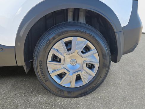 New 2026 Nissan Kicks S w/ Charging Package FWD image 31