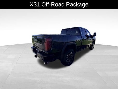 Used 2024 GMC Sierra 2500 Denali Ultimate AWD/4WD image 6