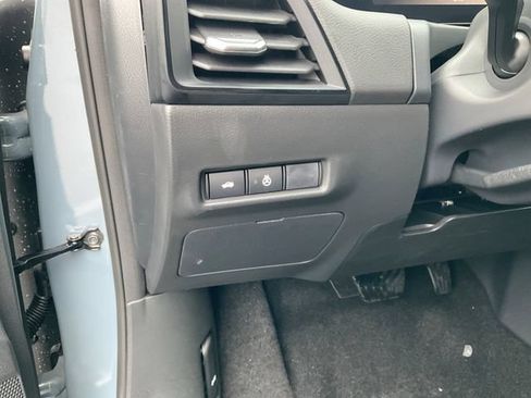 New 2026 Nissan Sentra SV w/ SV Convenience Package FWD image 20