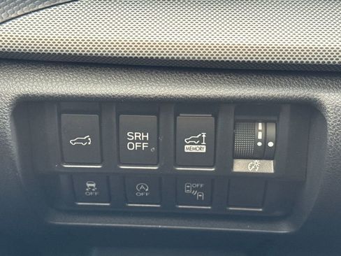 Used 2020 Subaru Forester Limited image 31