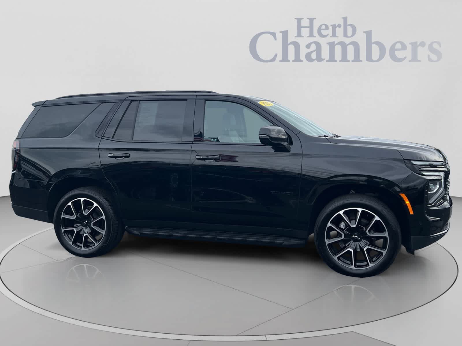 Used 2025 Chevrolet Tahoe RST w/ RST Capability Package AWD/4WD image 5