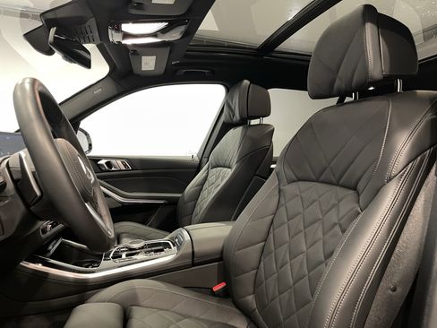 Used 2026 BMW X5 xDrive40i w/ M Sport Package AWD/4WD image 14
