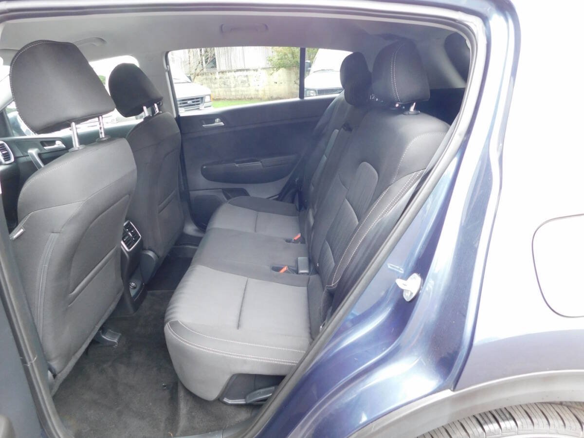 Used 2021 Kia Sportage LX AWD/4WD image 6