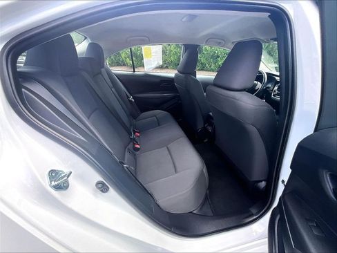Used 2025 Toyota Corolla LE FWD image 16