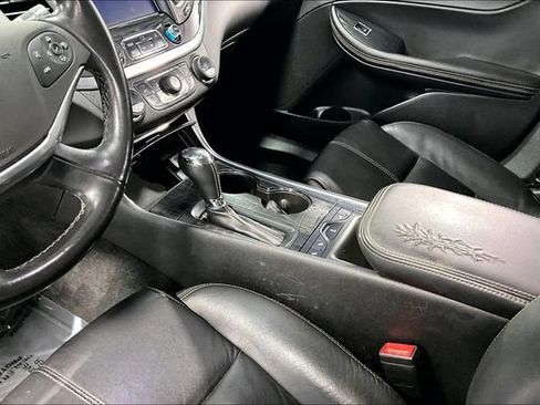 Used 2016 Chevrolet Impala LT w/ Leather Package FWD image 17
