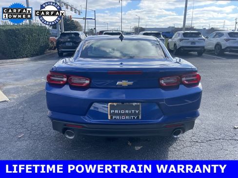 Used 2021 Chevrolet Camaro LT w/ Technology Package image 4