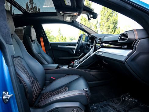 Used 2024 Lamborghini Urus S AWD/4WD image 33