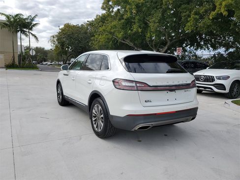 Certified 2020 Lincoln Nautilus Premier w/ Equipment Group 101A image 3