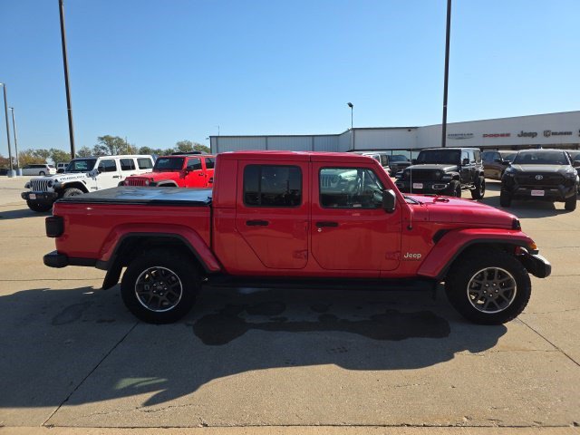 Used 2021 Jeep Gladiator Overland AWD/4WD image 9