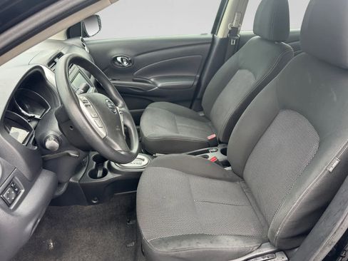 Used 2019 Nissan Versa SV FWD image 10