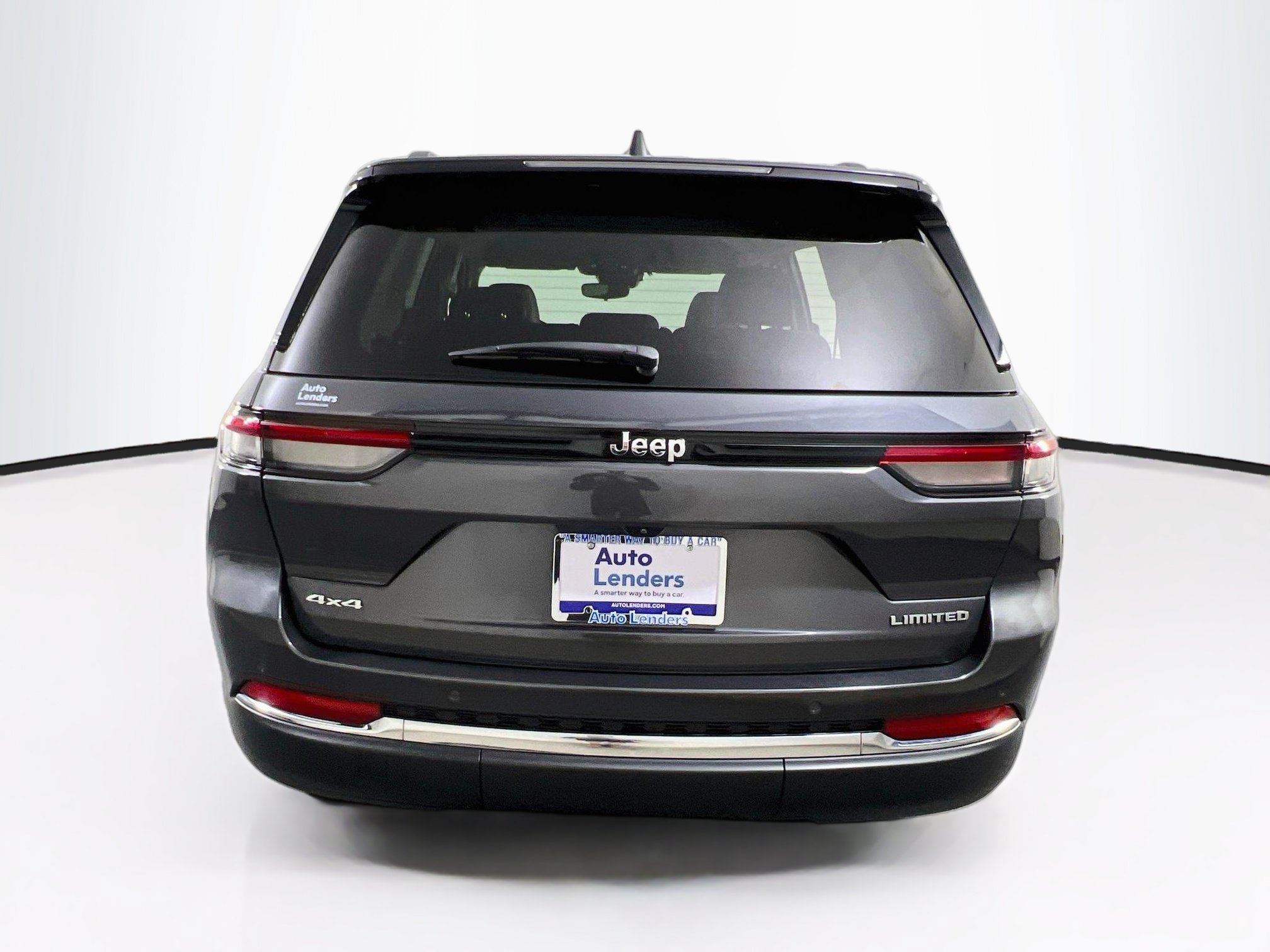 Used 2023 Jeep Grand Cherokee Limited AWD/4WD image 6
