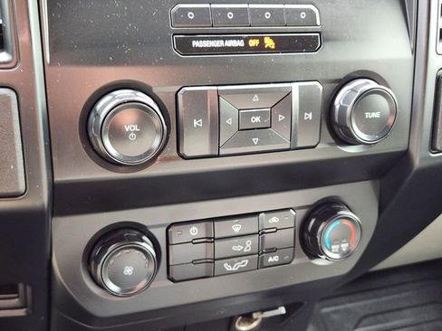 Used 2020 Ford F150 XL image 19