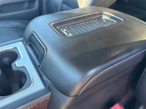 Used 2018 GMC Sierra 1500 SLT w/ SLT Premium Package image 16