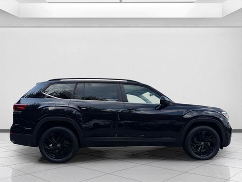 Used 2022 Volkswagen Atlas SE w/ Panoramic Sunroof Package AWD/4WD image 6