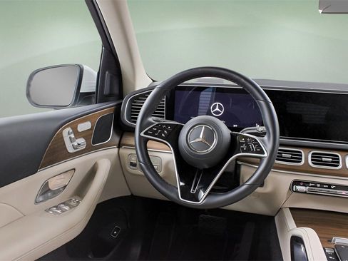 Used 2024 Mercedes-Benz GLE 350 4MATIC image 16