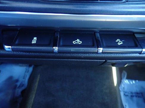 Used 2017 Chevrolet Silverado 1500 LT image 20