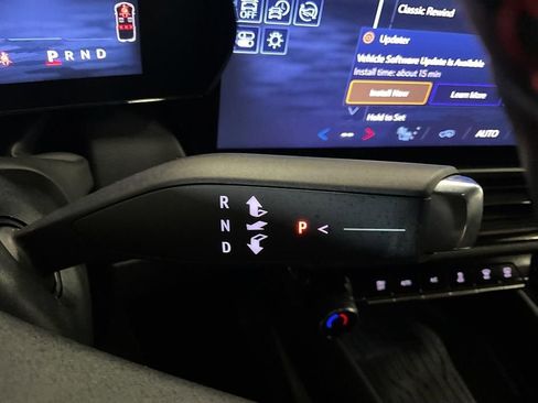 Used 2024 Chevrolet Equinox EV RS image 21