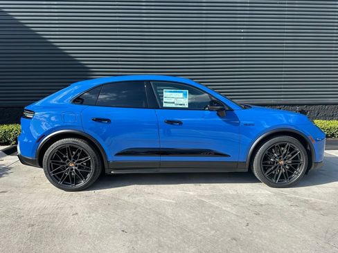 Used 2026 Porsche Macan GTS Electric AWD/4WD image 10