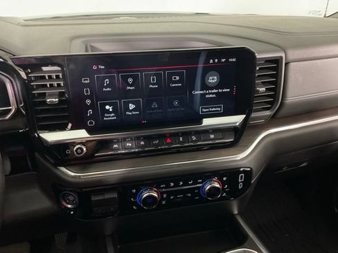 Used 2024 GMC Sierra 1500 SLT w/ SLT Premium Plus Package AWD/4WD image 22