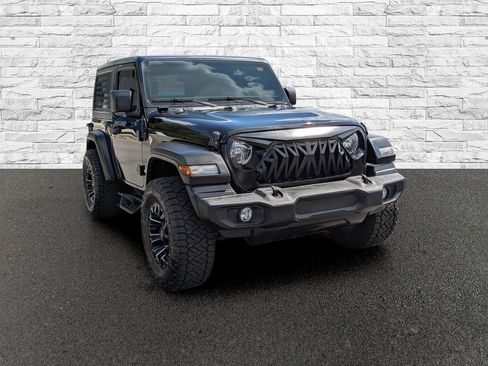 Used 2020 Jeep Wrangler Sport AWD/4WD image 4