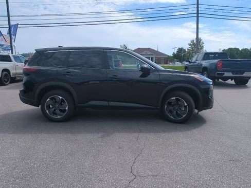 Used 2026 Nissan Rogue SV FWD image 27