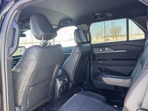 Used 2025 Ford Explorer ST-Line image 30