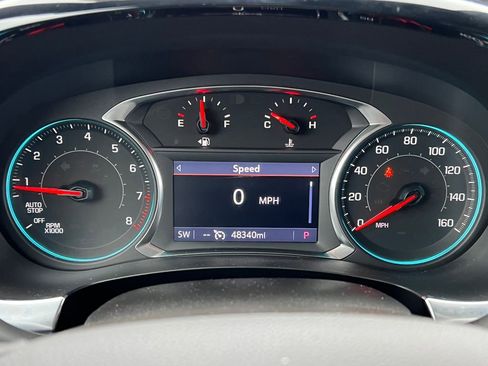 Used 2023 Chevrolet Traverse LT w/ Rear Camera Mirror Package AWD/4WD image 18