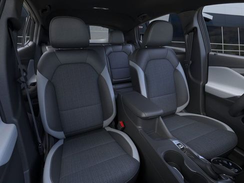 Used 2025 Buick Envista Preferred w/ Convenience I Package image 16