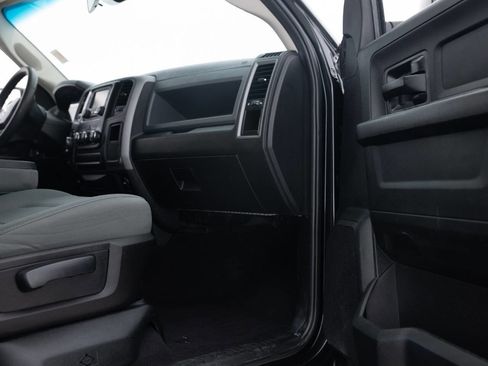 Used 2017 RAM 1500 Express w/ Express Value Package image 35