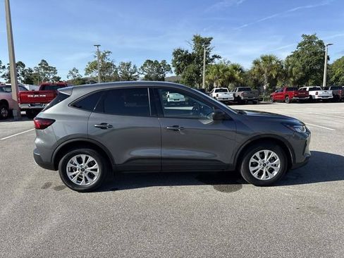 Used 2025 Ford Escape Active FWD image 2
