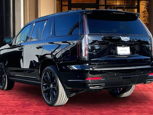 New 2026 Cadillac Escalade Platinum Sport w/ LPO, ONYX Package AWD/4WD image 4