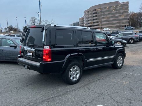 Used 2008 Jeep Commander Limited w/ Trailer Tow Group IV image 3