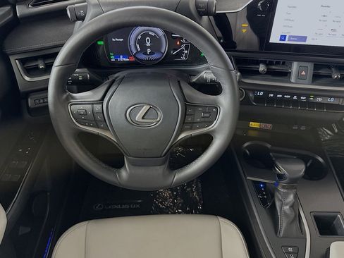 Used 2023 Lexus UX 250h UX 250h image 5
