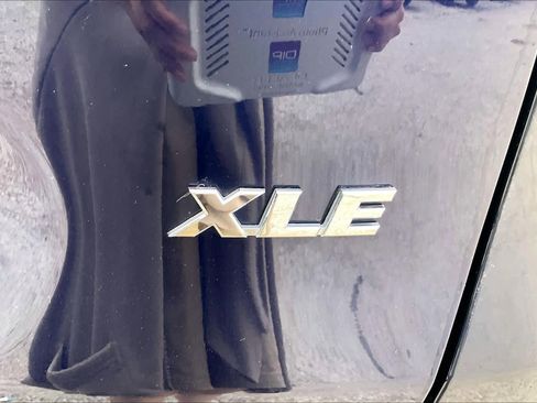 Used 2024 Toyota RAV4 XLE FWD image 10