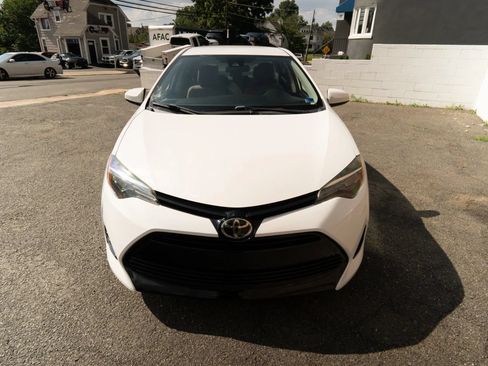 Used 2019 Toyota Corolla LE FWD image 9
