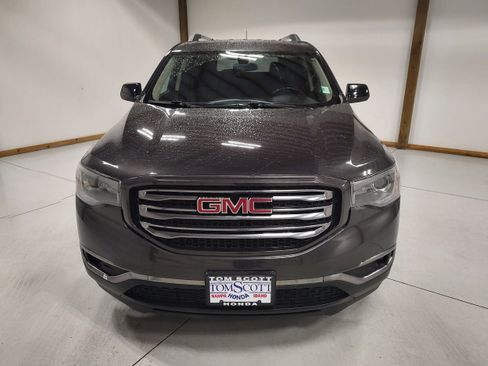 Used 2017 GMC Acadia SLE w/ Driver Alert Package I image 3