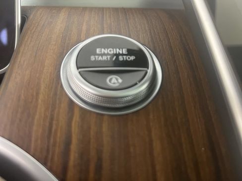 Certified 2024 Mercedes-Benz GLC 300 4MATIC image 31